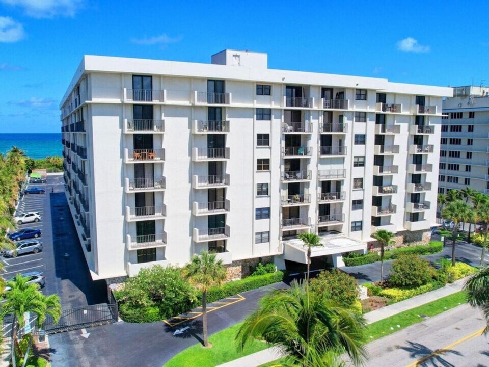 145 Ocean Ave in Palm Beach Shores, FL - Building Photo