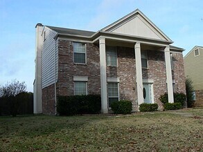 1317 E Miller Dr in Cedar Hill, TX - Building Photo - Building Photo