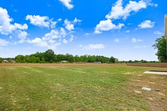 307 Kenison Way in Pikeville, NC - Building Photo - Building Photo