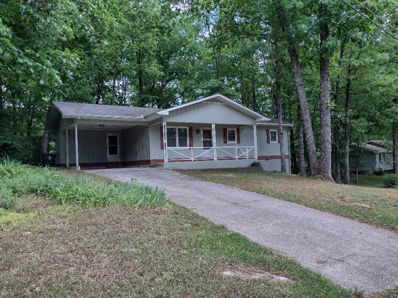 242 Swain Dr in Clarkesville, GA - Building Photo