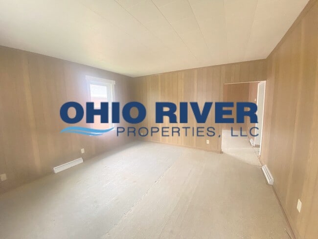 354 W 40th St in Shadyside, OH - Building Photo - Building Photo