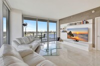 16385 Biscayne Blvd, Unit 2901 in Aventura, FL - Building Photo - Building Photo