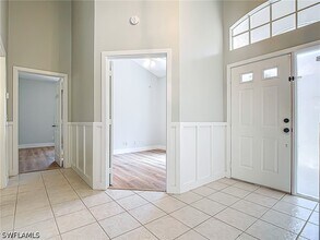 351 Pindo Palm Dr in Naples, FL - Building Photo - Building Photo