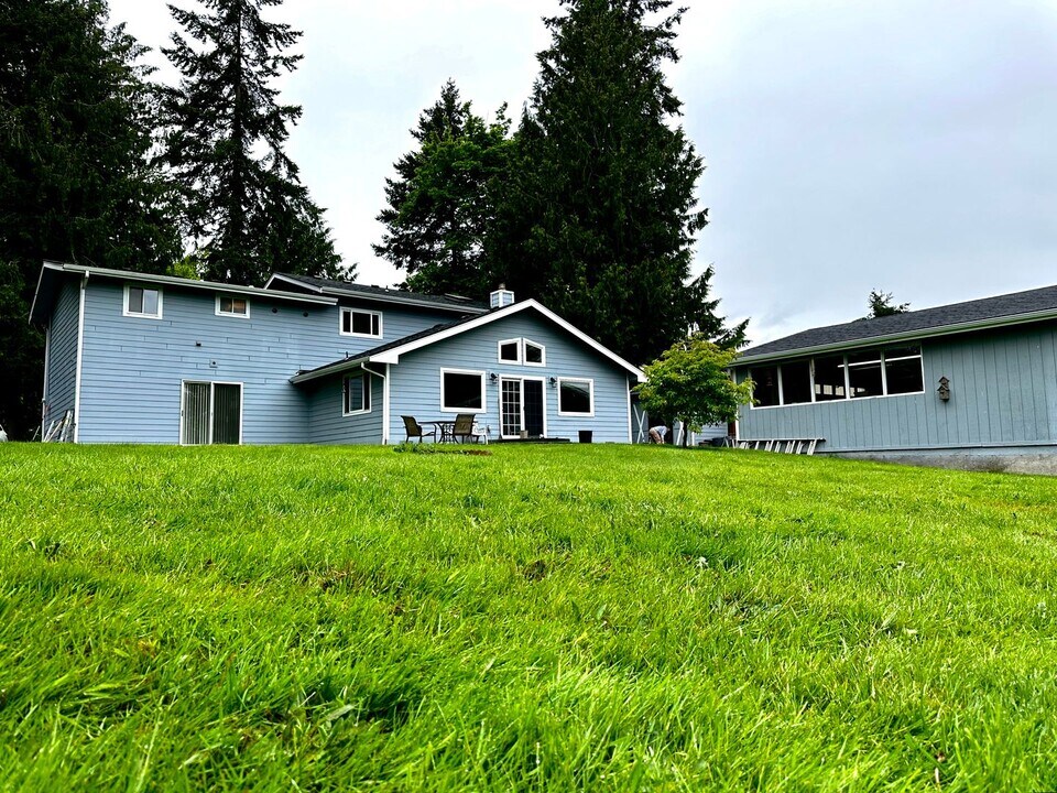 21104 116th Ave SE in Kent, WA - Building Photo