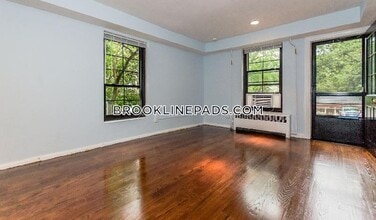 94 Marion St, Unit 4 in Brookline, MA - Building Photo - Building Photo