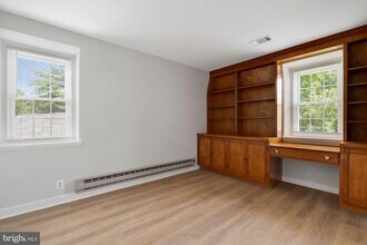 3008 S Abingdon St in Arlington, VA - Building Photo - Building Photo