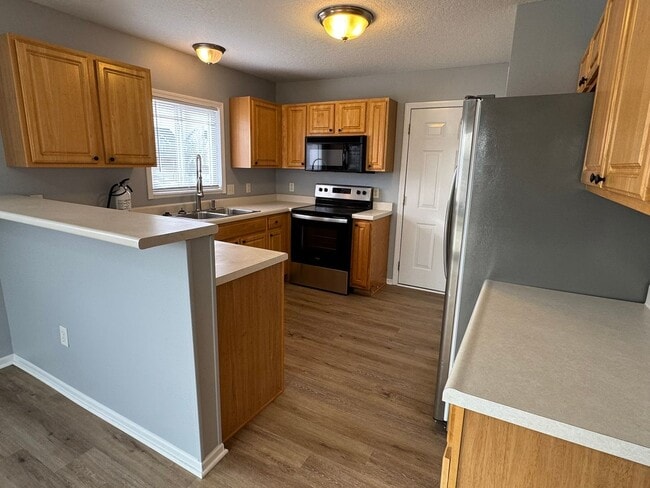 312 Dotson Dr in Ames, IA - Building Photo - Building Photo