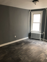 147 Beech St in Yonkers, NY - Building Photo - Building Photo