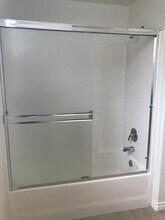 5422 Hermitage Ave, Unit 203 in North Hollywood, CA - Building Photo - Building Photo