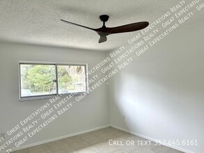 5836 SE Drew Rd in Belleview, FL - Building Photo - Building Photo