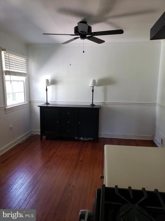 38799 Hughesville Rd in Leesburg, VA - Building Photo - Building Photo