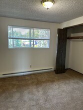 1215 Pioneer St in Philomath, OR - Building Photo - Building Photo