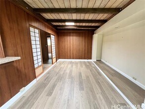 1450 Kaweloka St in Pearl City, HI - Building Photo - Building Photo