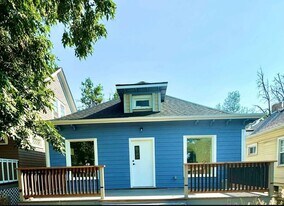 908 W Colorado Ave in Colorado Springs, CO - Building Photo