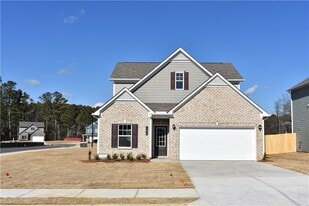 102 Graham Cir in Adairsville, GA - Building Photo