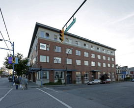 671 E Hastings St in Vancouver, BC - Building Photo - Building Photo