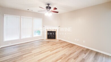265 Highwind Way in Fairburn, GA - Building Photo - Building Photo