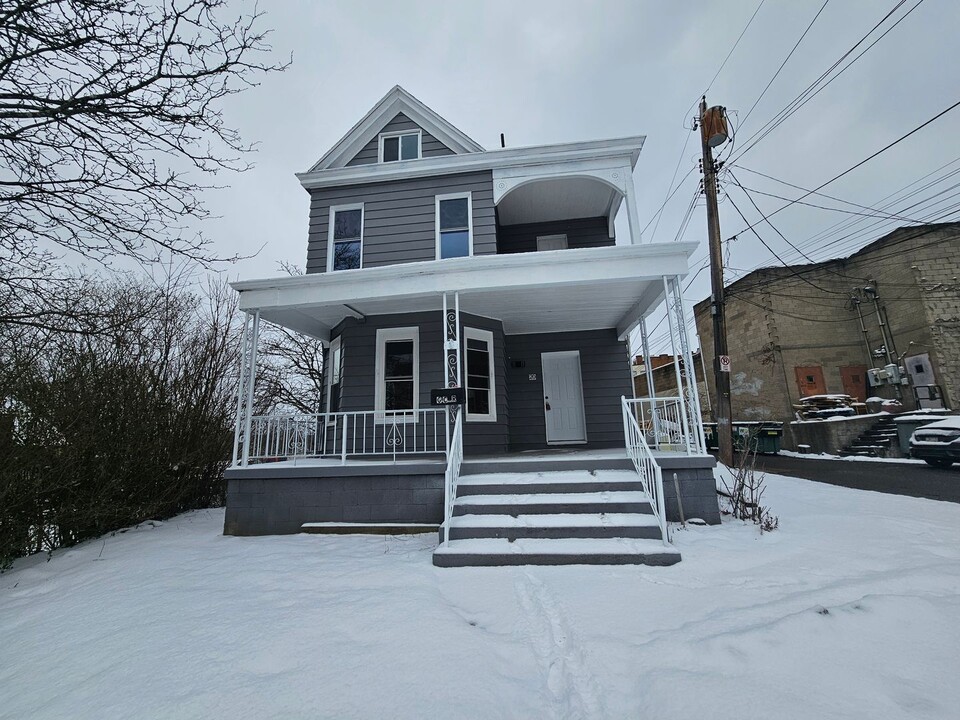 20 Meade St in Pittsburgh, PA - Building Photo