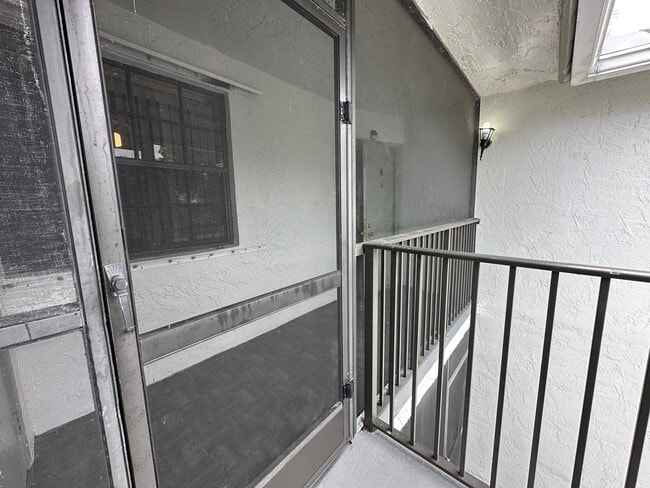 1024 S Independence Dr, Unit A in Homestead, FL - Foto de edificio - Building Photo