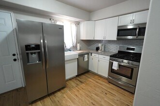 2626 Sierra Dr NE in Albuquerque, NM - Building Photo - Building Photo