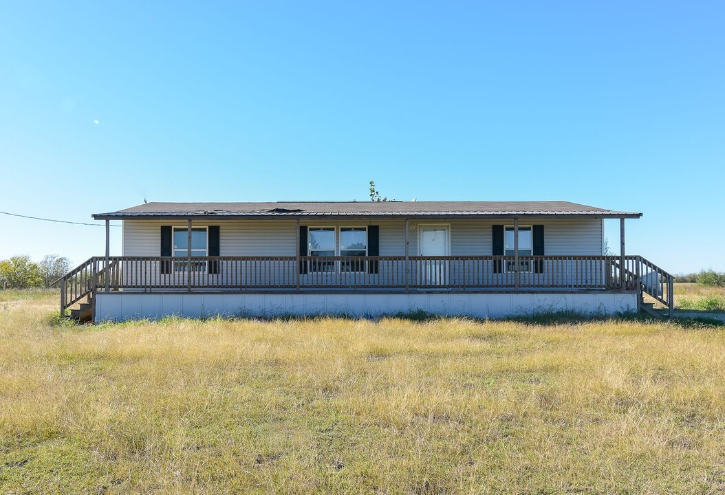 7384 FM 36 in Quinlan, TX - Building Photo