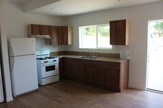 14308 Osborne St in Los Angeles, CA - Building Photo - Building Photo
