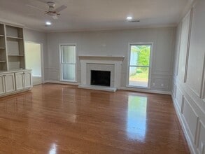 2714 Saratoga Ln in Tuscaloosa, AL - Foto de edificio - Building Photo