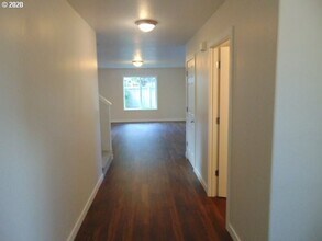 4008 NE 166th Ave in Vancouver, WA - Foto de edificio - Building Photo