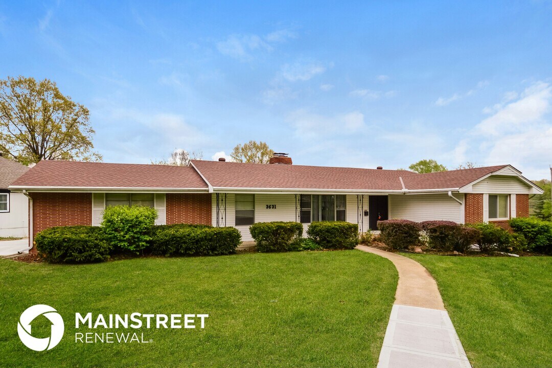 3631 S Forest Ave in Independence, MO - Foto de edificio