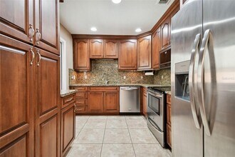4002 W Mullen Ave in Tampa, FL - Building Photo - Building Photo