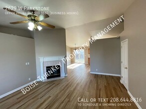 2629 W Park Stone Dr in Meridian, ID - Foto de edificio - Building Photo