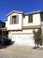 530 Candela Cir in Sacramento, CA - Building Photo