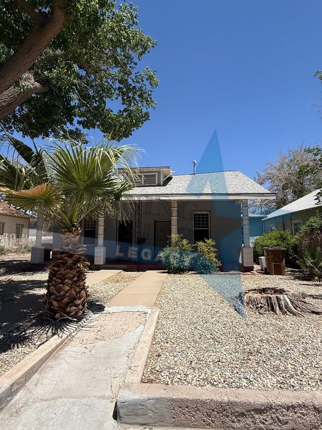 property at 127-129 S Miranda St