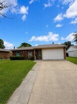 728 Leading Ln Dr in Allen, TX - Building Photo