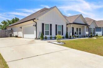 5531 Blake Ln in Milton, FL - Building Photo - Building Photo