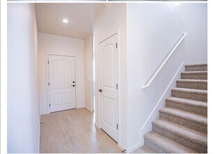 213 Dublin Ln in Alamogordo, NM - Building Photo - Building Photo