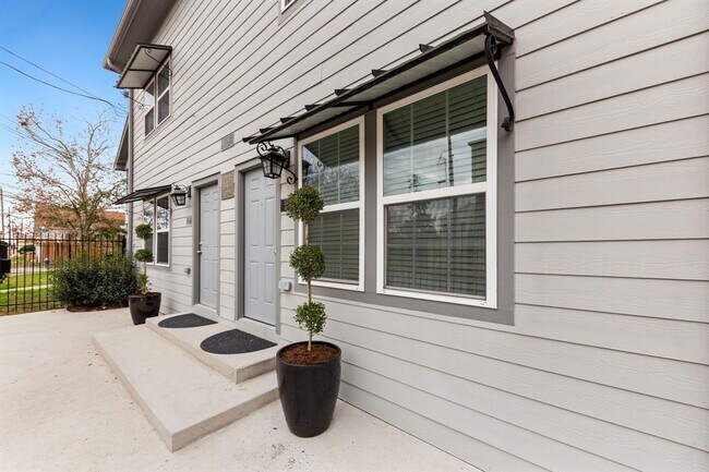 203 N Milby St in Houston, TX - Foto de edificio - Building Photo