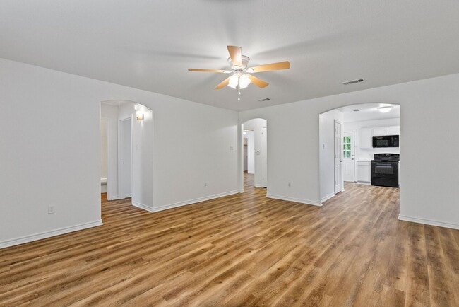 1412 Hemphill St in Greenville, TX - Building Photo - Building Photo