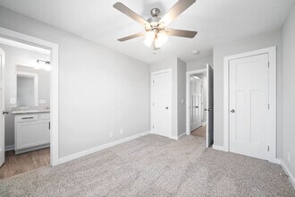 325 Honeycomb Ct in Clarksville, TN - Building Photo - Building Photo