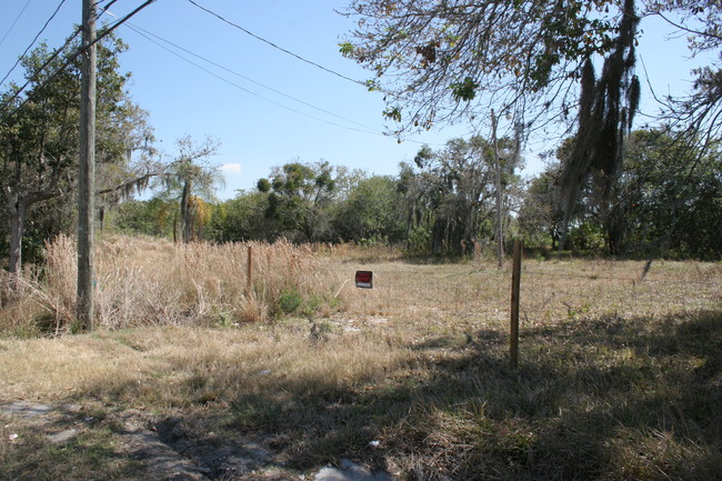 820 Stephens Rd in Ruskin, FL - Building Photo - Building Photo