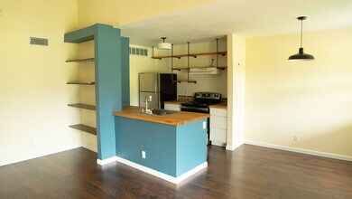 1601 Faro Dr, Unit 2304 in Austin, TX - Building Photo - Building Photo