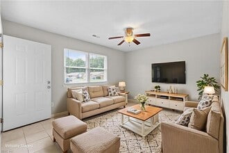 6048 Brookwood Dr in Suffolk, VA - Building Photo - Building Photo