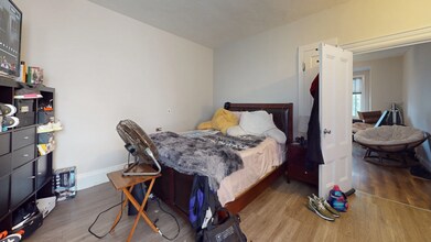 101 Bradford St, Unit 1T in Everett, MA - Foto de edificio - Building Photo