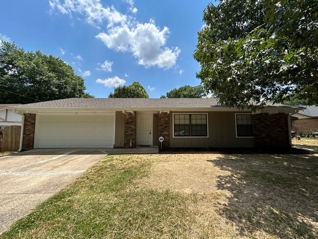 property at 13 Northwood Dr