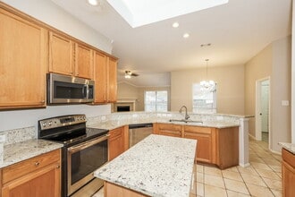 155 Hannah Cir in Cedar Hill, TX - Building Photo - Building Photo