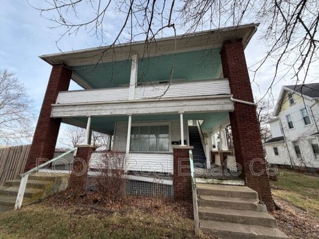 property at 1-904 S Limestone St