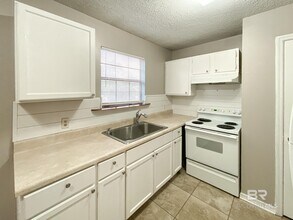 6399 Schoel Ln in Gulf Shores, AL - Building Photo - Building Photo