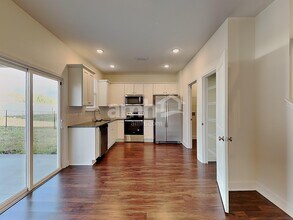 1010 Tan Tara Trl in Jacksonville, FL - Foto de edificio - Building Photo