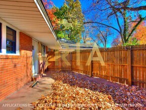 241 Emelyn St in Norman, OK - Building Photo - Building Photo