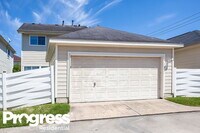 1671 Nichole Woods Dr photo'